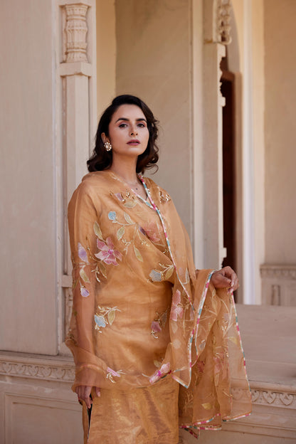 Gold Avantika Kurta Set